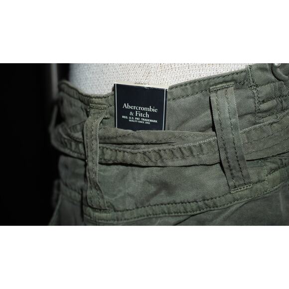Abercrombie & Fitch Olive Green Utility Belted Shorts Women’s Size Large - Picture 4 of 4